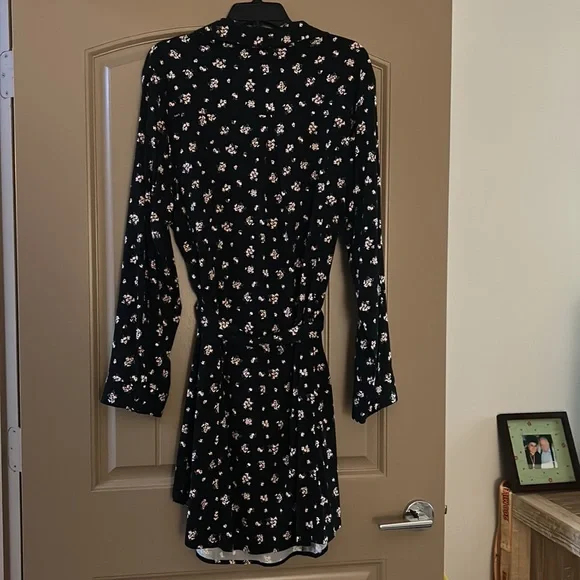 EUC Pretty Shirt Dress 🌸 - Picture 13 of 13